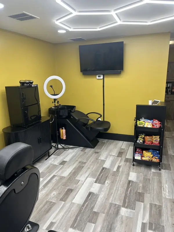 Wash station and snack rack